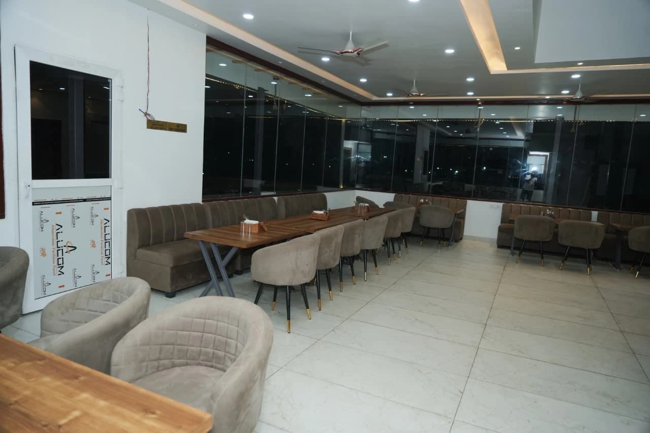 Gallery 5